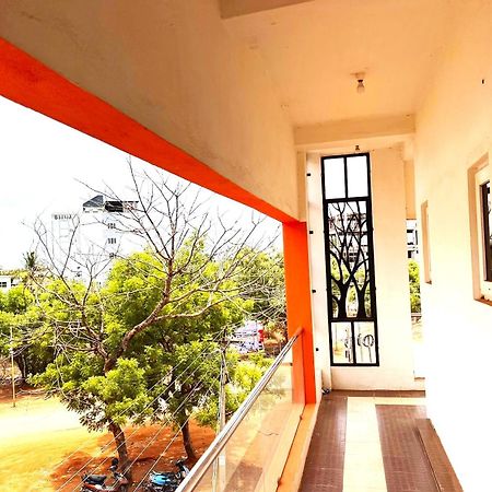 Asshappystayinn Hotel Tiruchirappalli 客房 照片