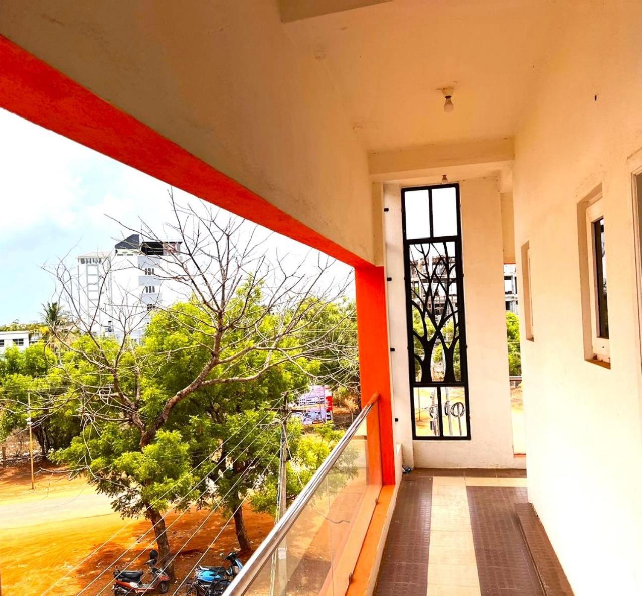 Asshappystayinn Hotel Tiruchirappalli 外观 照片